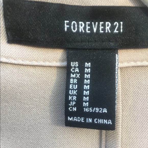 Forever 21 cardigan/jacket NWT Size M. - Picture 4 of 8